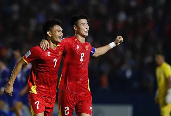 Kiểm soát cảm xúc khi chơi cá cược fcb8 game